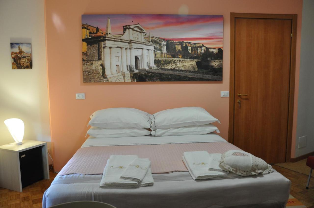 Citywalls Guest House Bergamo Ngoại thất bức ảnh