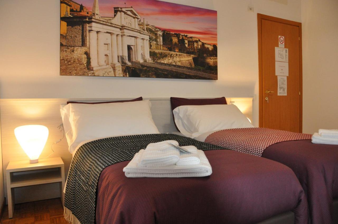 Citywalls Guest House Bergamo Ngoại thất bức ảnh